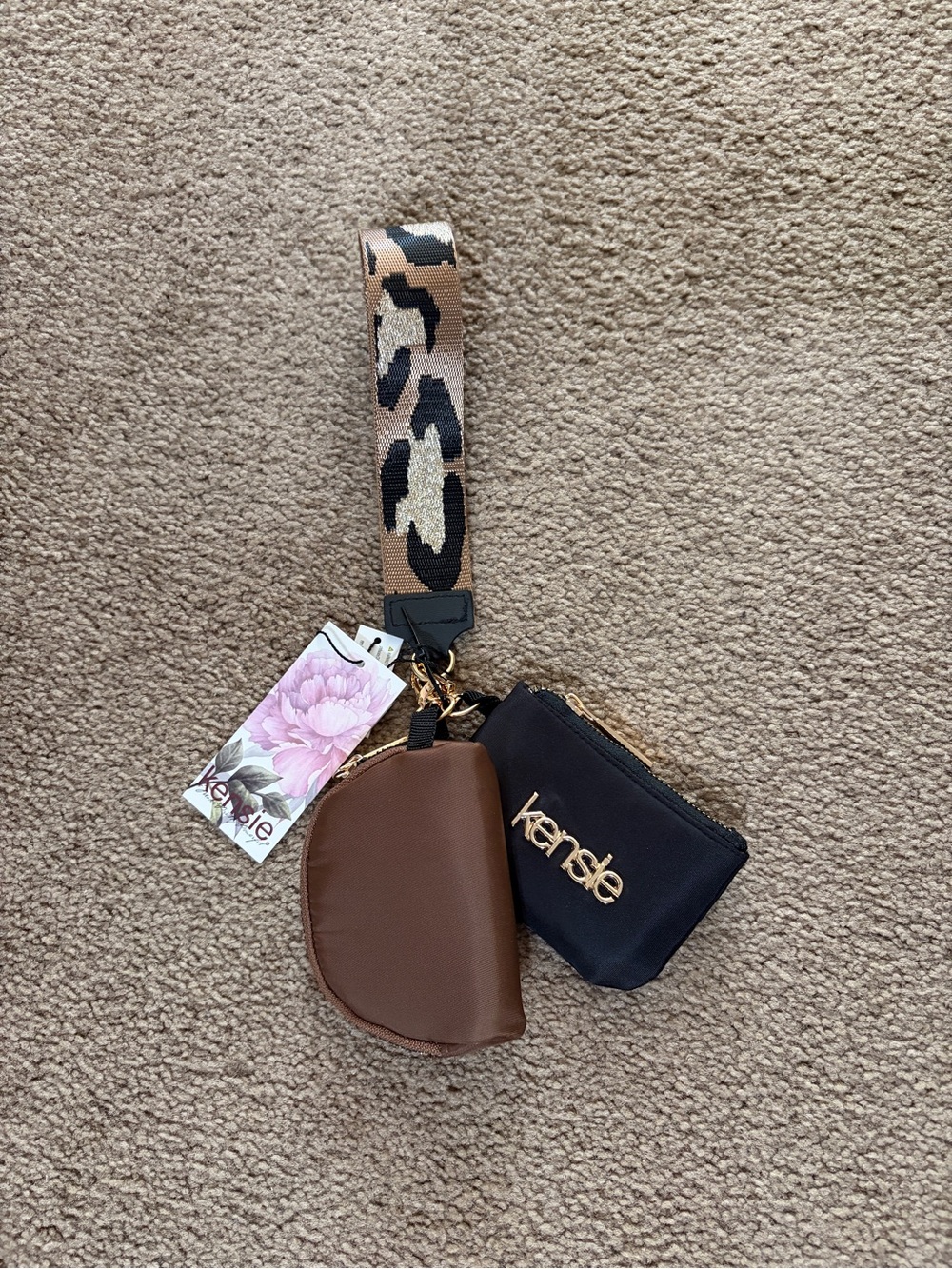 Kensie Women's Brown & Black Wristlet Keychain Set